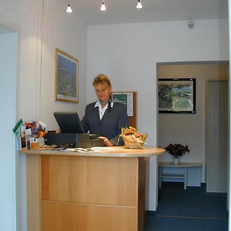Apart-Hotel-Pension Taucha Buitenkant foto